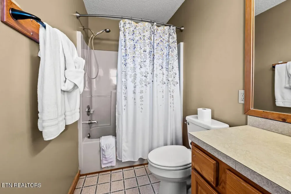 3654 Buckeye Knob Way Sevierville, TN 37862