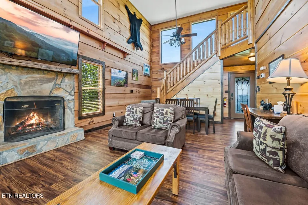 3654 Buckeye Knob Way Sevierville, TN 37862