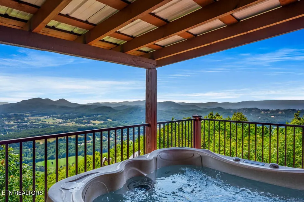3654 Buckeye Knob Way Sevierville, TN 37862