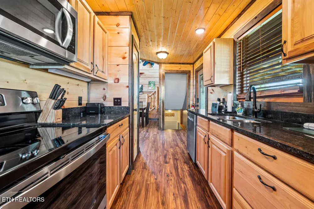 3654 Buckeye Knob Way Sevierville, TN 37862