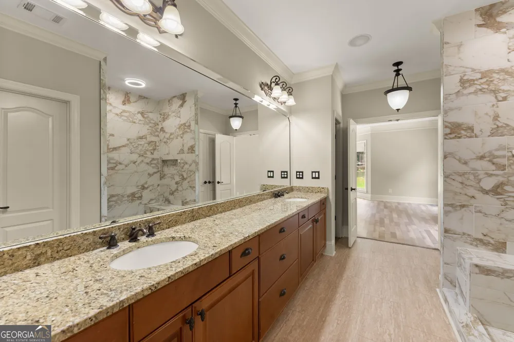 1178 Antrim Glen DR Hoschton, GA 30548