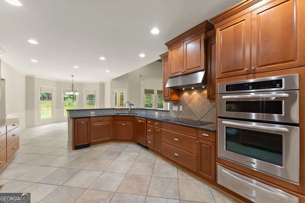 1178 Antrim Glen DR Hoschton, GA 30548