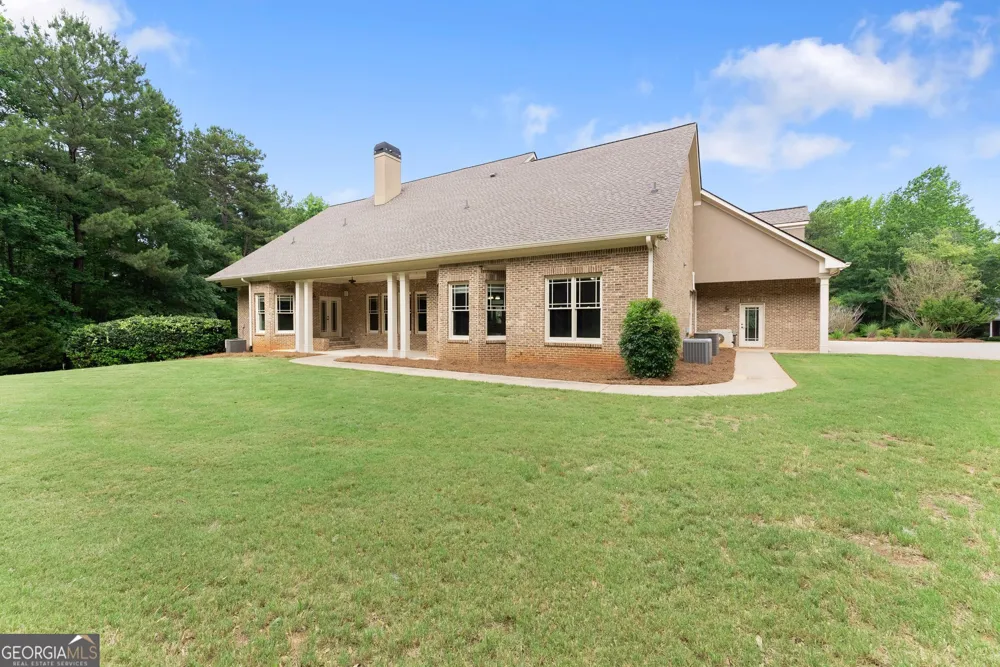 1178 Antrim Glen DR Hoschton, GA 30548