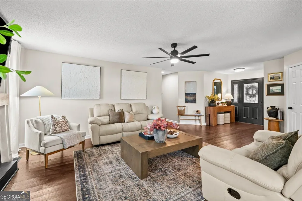 209 Vineyard DR Tunnel Hill, GA 30755
