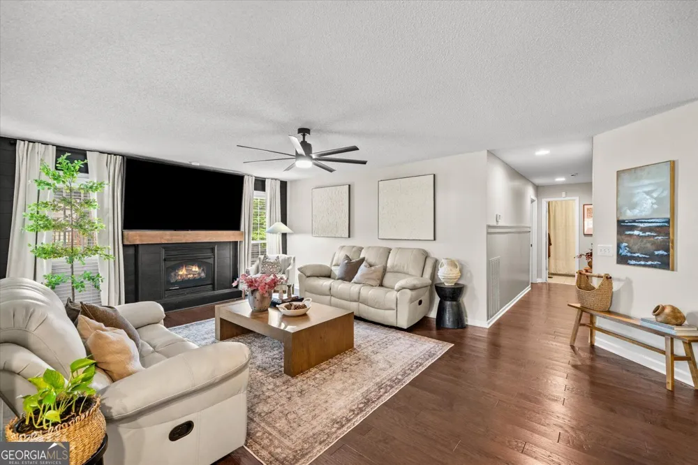 209 Vineyard DR Tunnel Hill, GA 30755