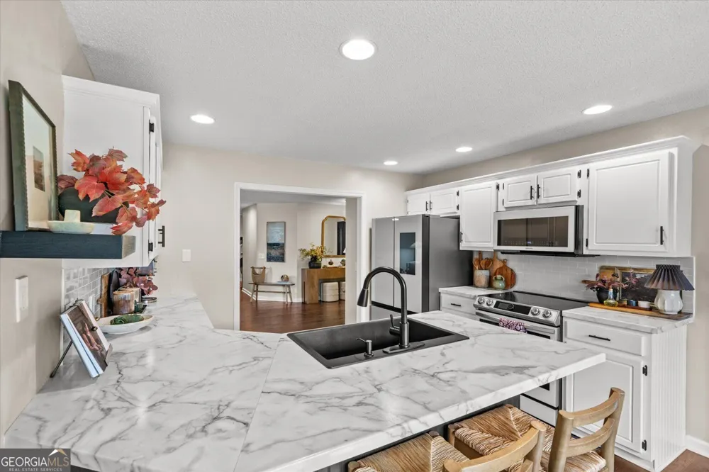 209 Vineyard DR Tunnel Hill, GA 30755