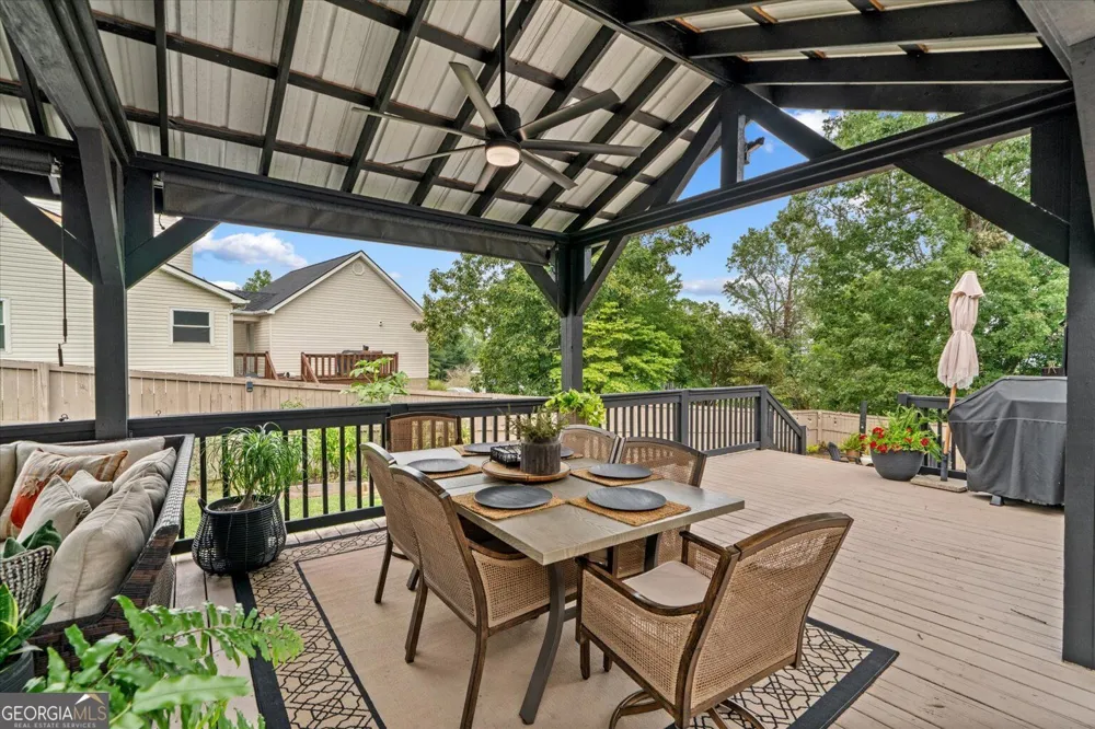 209 Vineyard DR Tunnel Hill, GA 30755