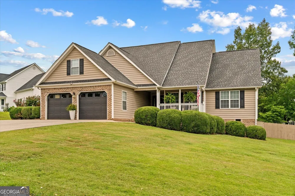209 Vineyard DR Tunnel Hill, GA 30755