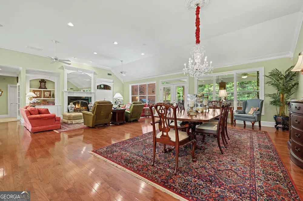 272 Glen Lake DR Hoschton, GA 30548