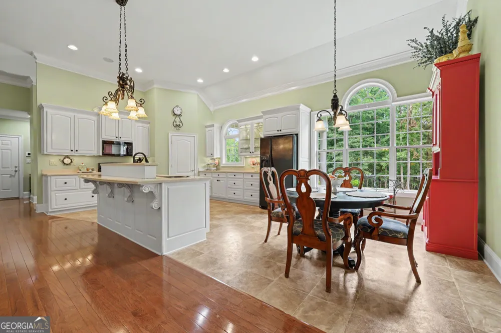 272 Glen Lake DR Hoschton, GA 30548