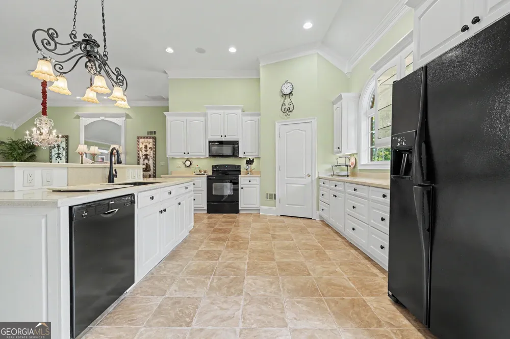 272 Glen Lake DR Hoschton, GA 30548