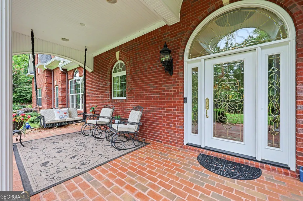 272 Glen Lake DR Hoschton, GA 30548