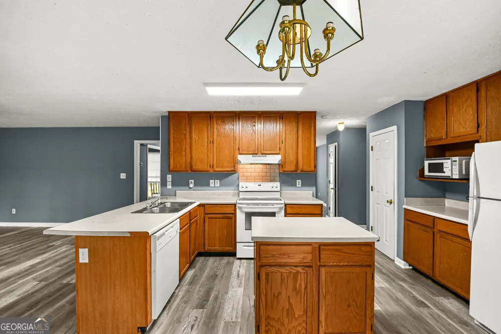 3270 Dogwood DR Powder Springs, GA 30127