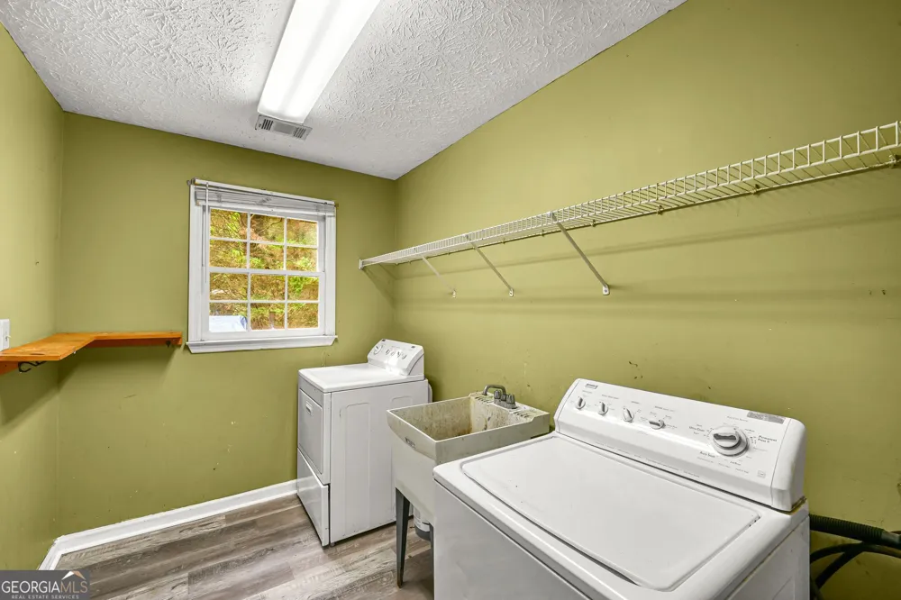 3270 Dogwood DR Powder Springs, GA 30127