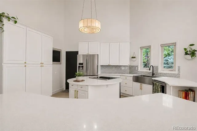 4693 Cheyenne Drive Larkspur, CO 80118