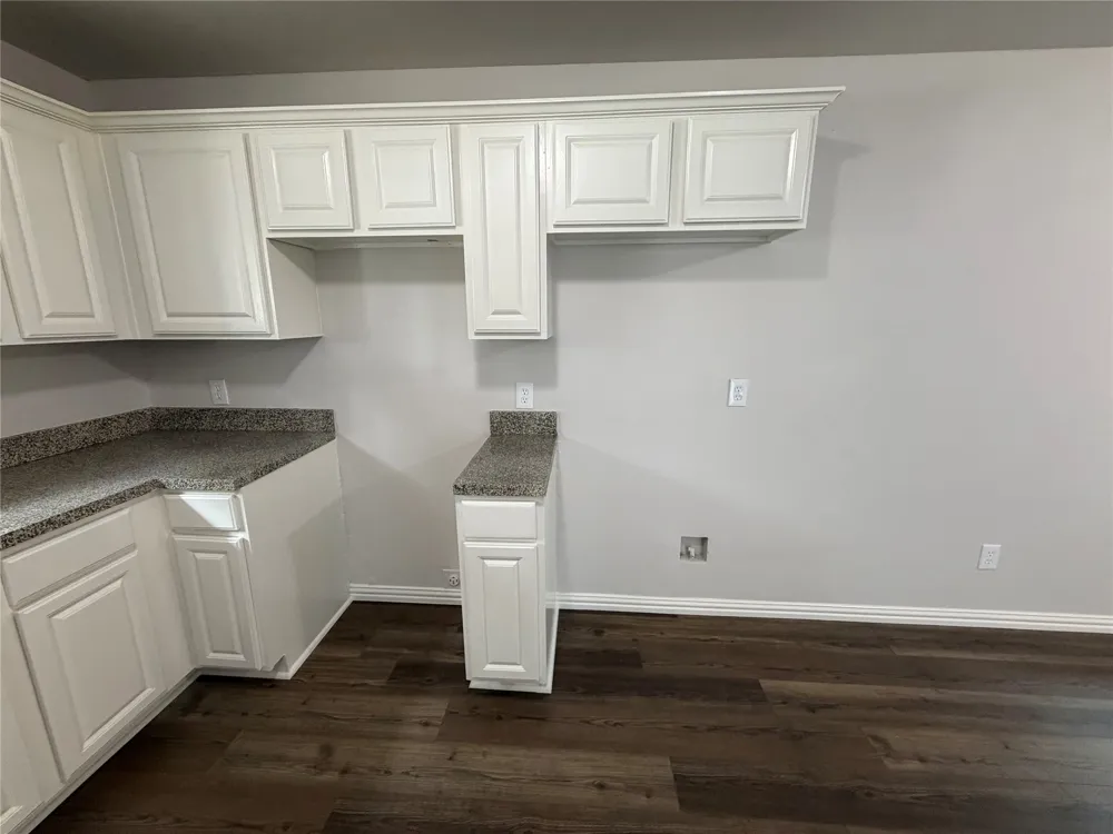 1000 Throckmorton Street #A,B McKinney, TX 75069