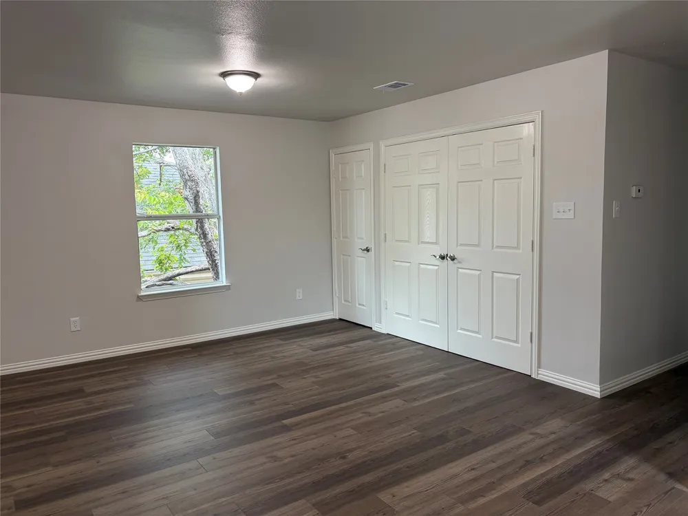 1000 Throckmorton Street #A,B McKinney, TX 75069