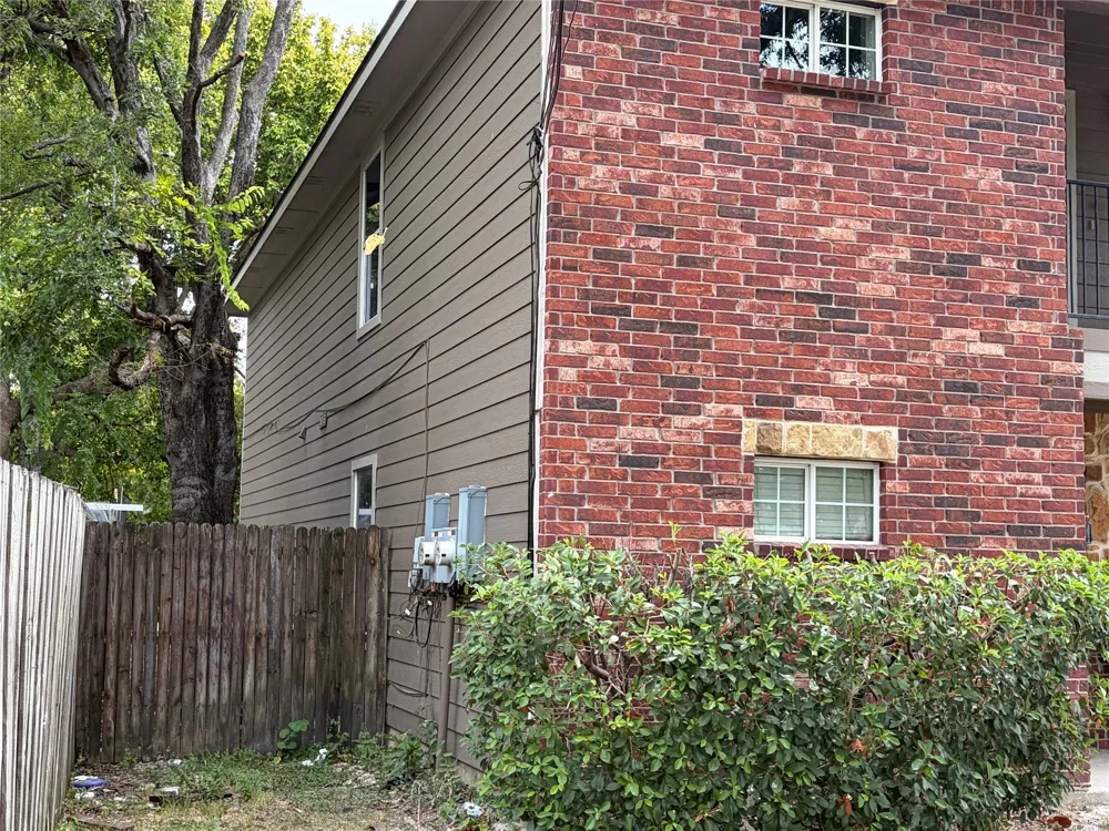 1000 Throckmorton Street #A,B McKinney, TX 75069