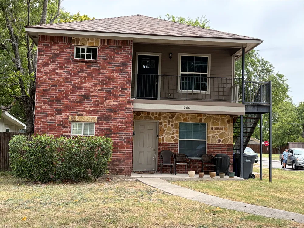 1000 Throckmorton Street #A,B McKinney, TX 75069