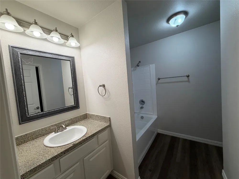 1000 Throckmorton Street #A,B McKinney, TX 75069
