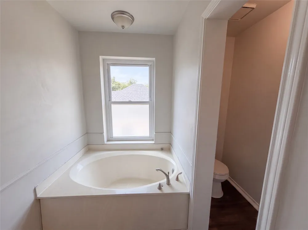 108 Marvin Gardens Waxahachie, TX 75165