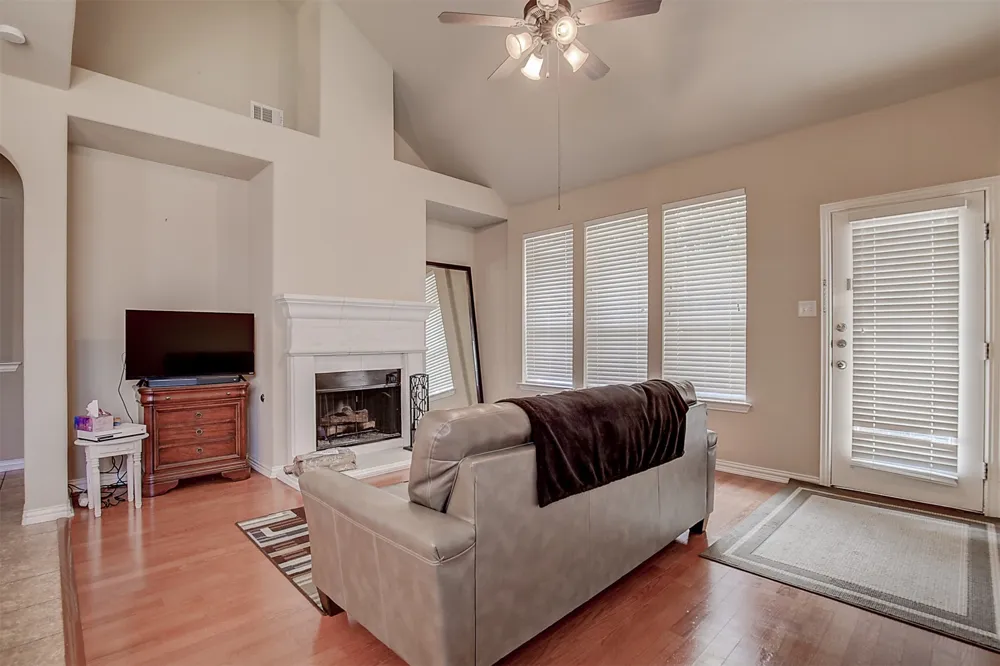 2832 Gooseberry Drive Plano, TX 75074