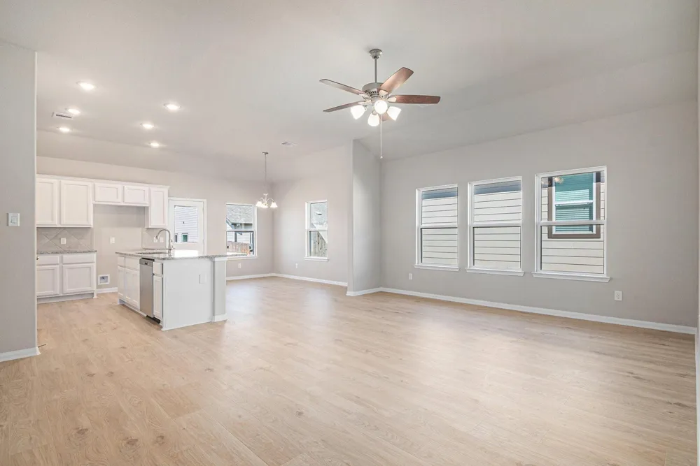 11123 Lulu Lane Willis, TX 77318