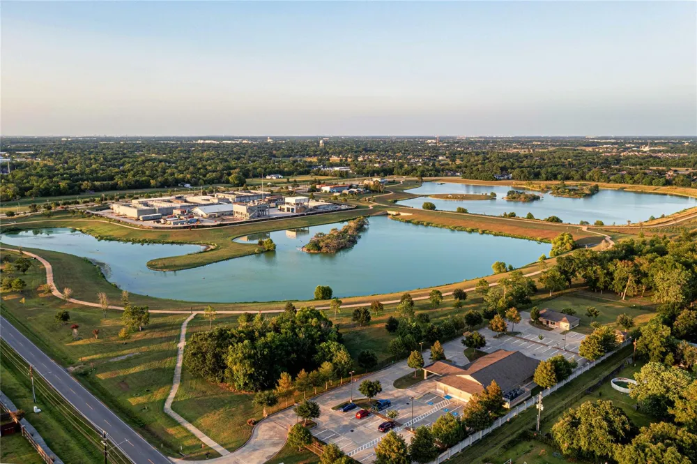 6006 Jerrycrest Drive #B Pearland, TX 77584