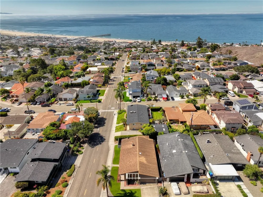901 Visalia Street Pismo Beach, CA 93449