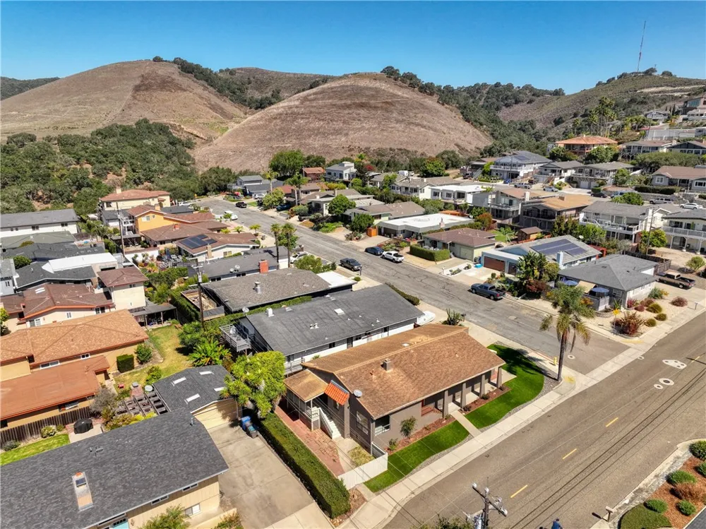 901 Visalia Street Pismo Beach, CA 93449