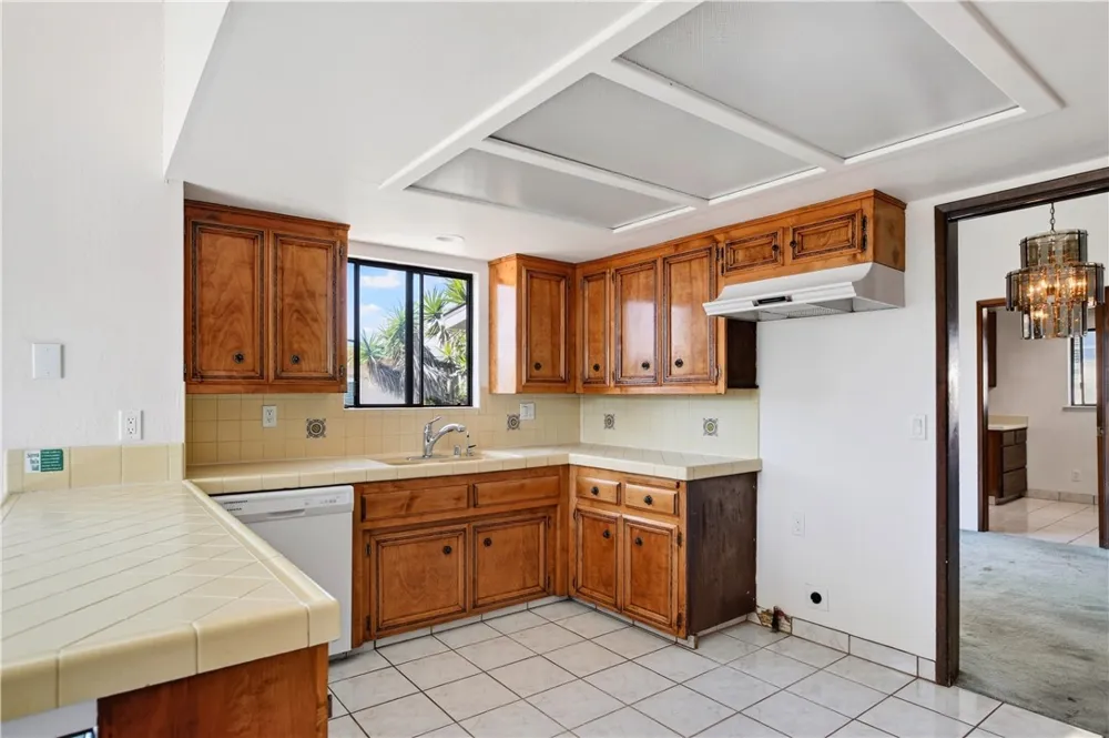 901 Visalia Street Pismo Beach, CA 93449