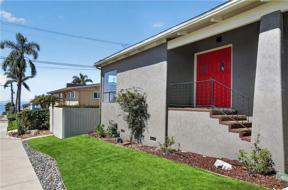 901 Visalia Street Pismo Beach, CA 93449