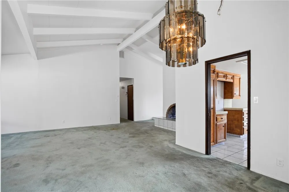 901 Visalia Street Pismo Beach, CA 93449