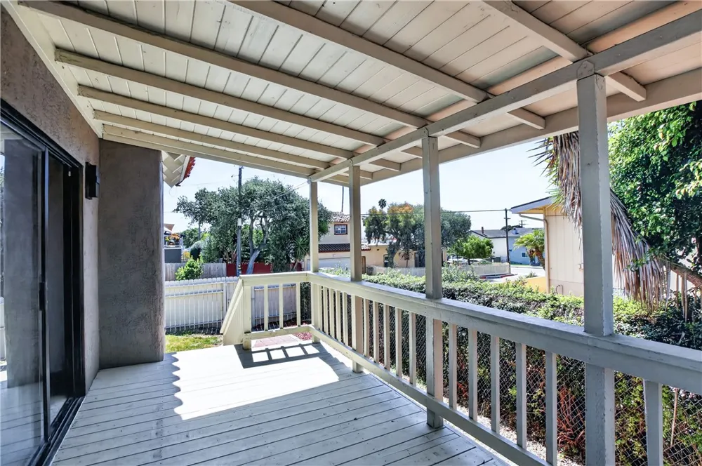 901 Visalia Street Pismo Beach, CA 93449