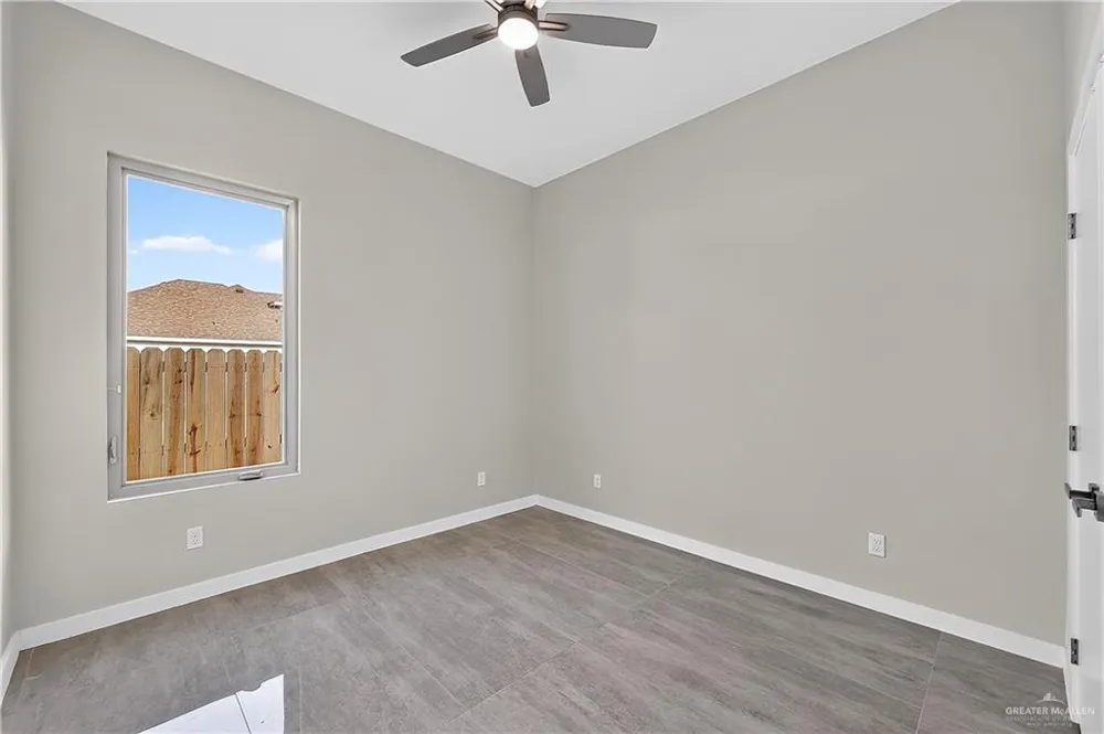 3201 E Rabbit Run Avenue Alton, TX 78573