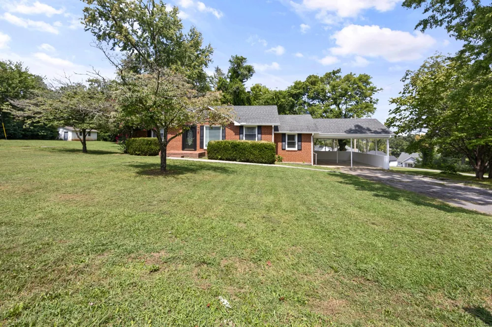 115 7th Ave NE Winchester, TN 37398