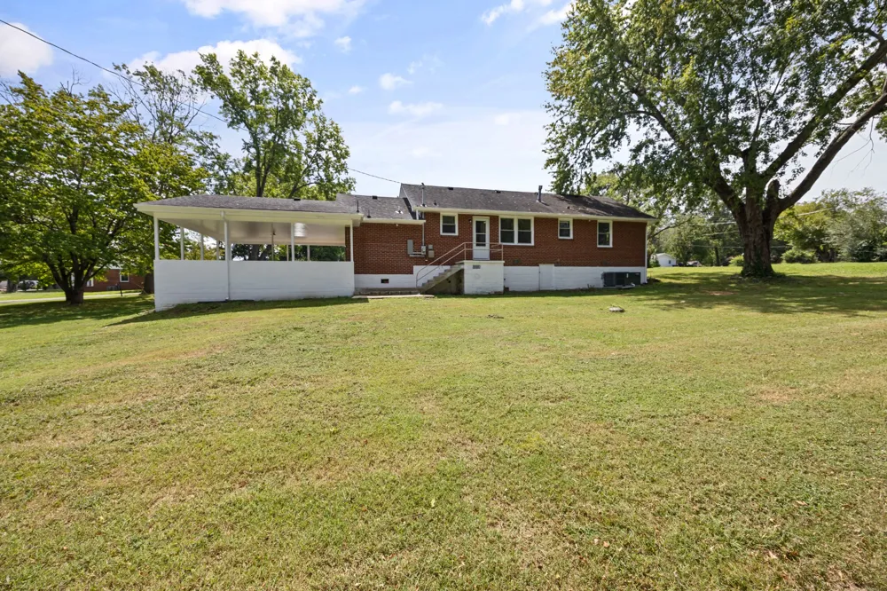 115 7th Ave NE Winchester, TN 37398