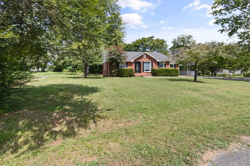 115 7th Ave NE Winchester, TN 37398