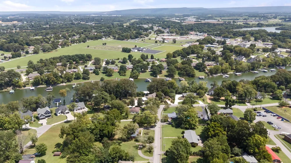 115 7th Ave NE Winchester, TN 37398