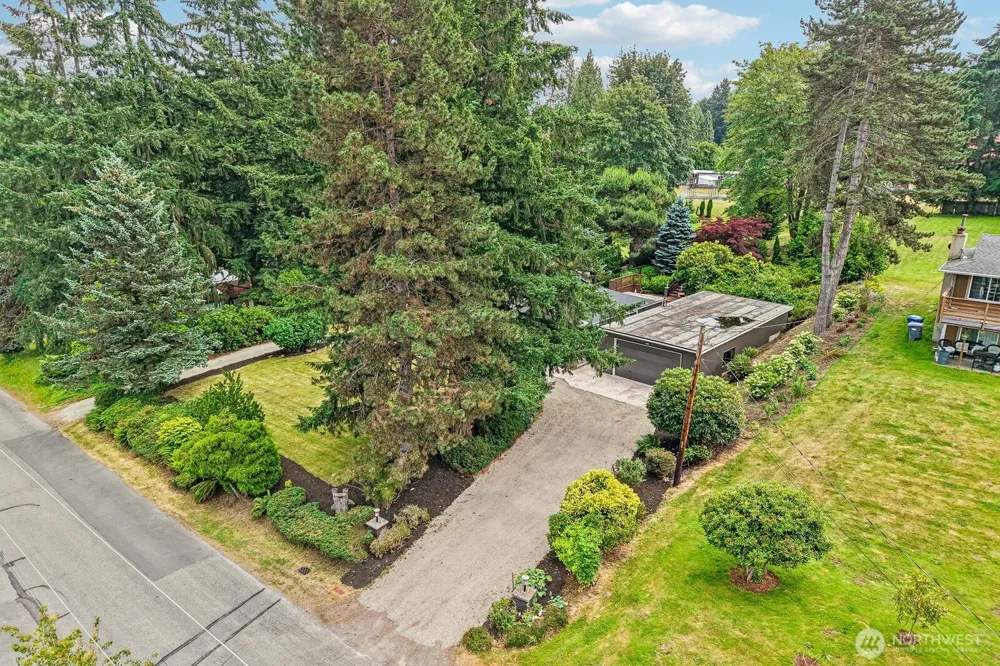 15825 SE 116TH STREET Renton, WA 98059
