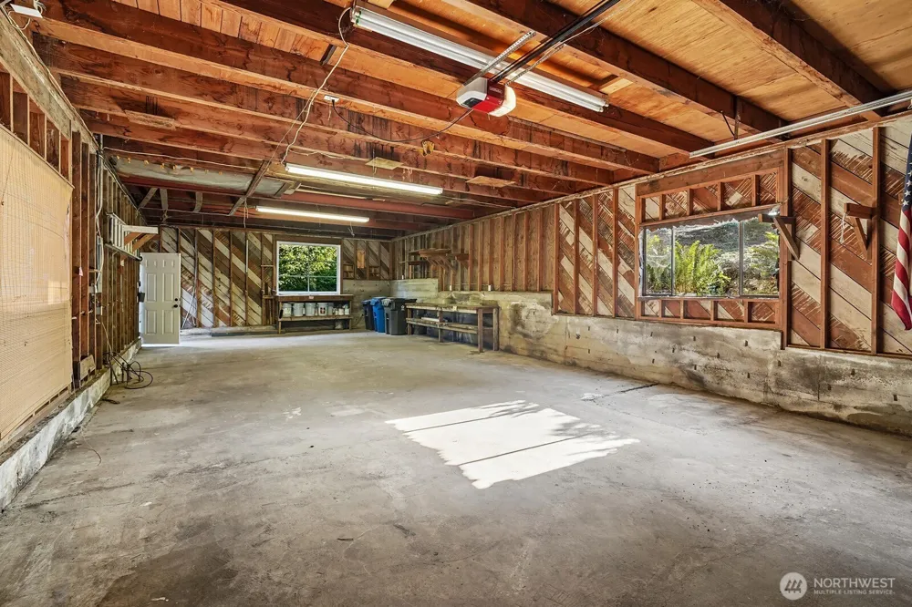 15825 SE 116TH STREET Renton, WA 98059