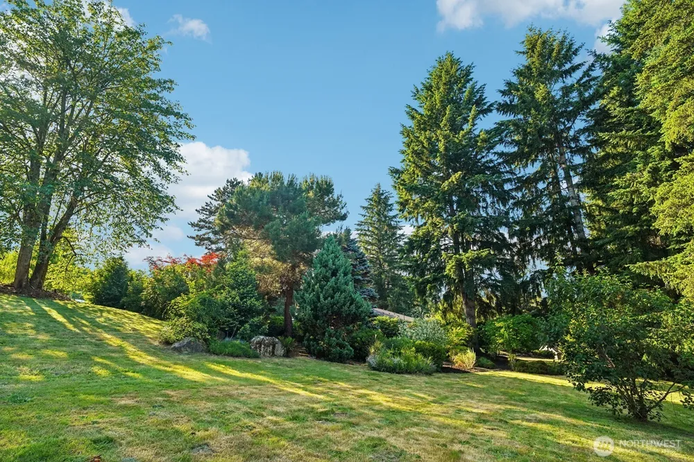 15825 SE 116TH STREET Renton, WA 98059