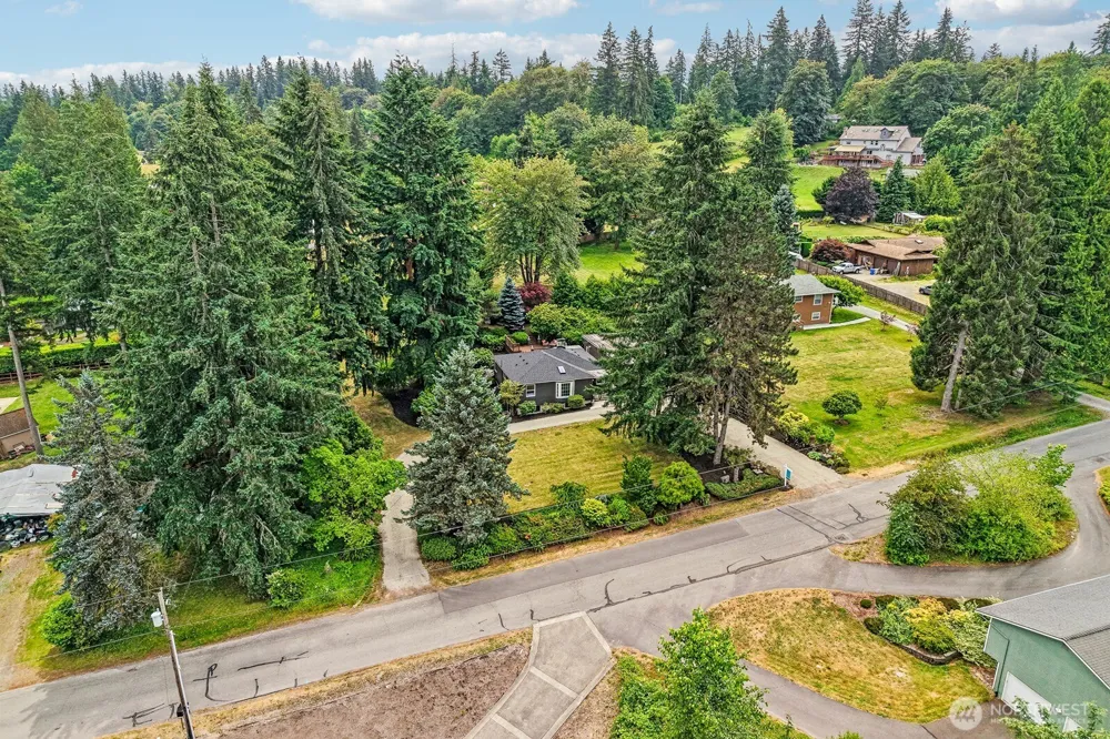 15825 SE 116TH STREET Renton, WA 98059