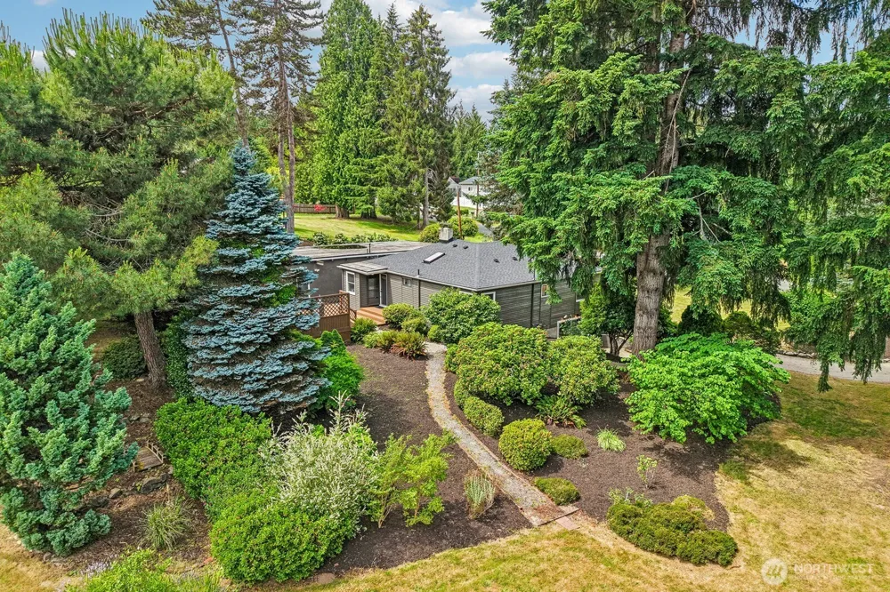 15825 SE 116TH STREET Renton, WA 98059