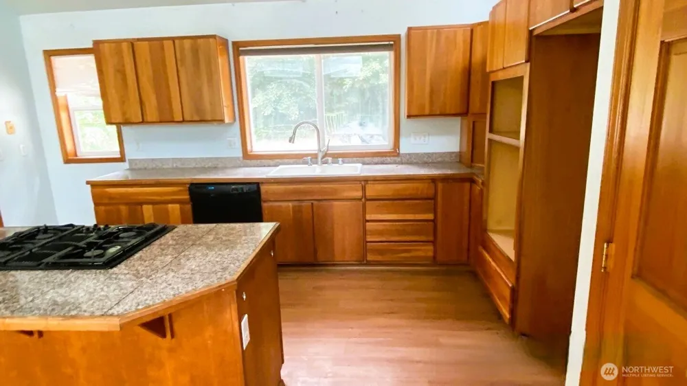 8418 358th Street S Roy, WA 98558