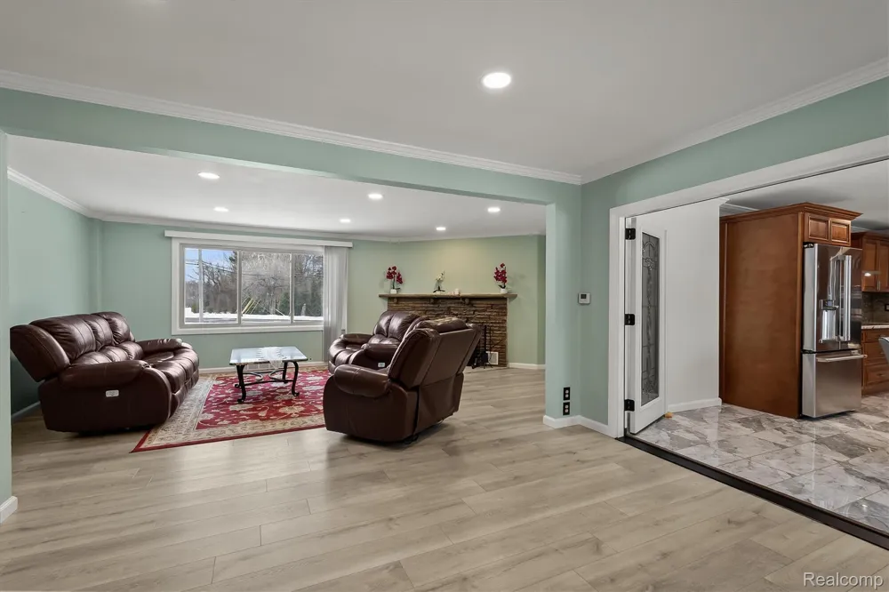 15500 Millar Road Clinton Charter Township, MI 48036