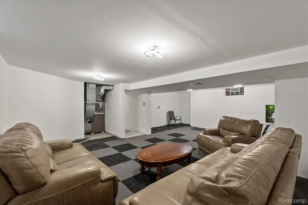 15500 Millar Road Clinton Charter Township, MI 48036
