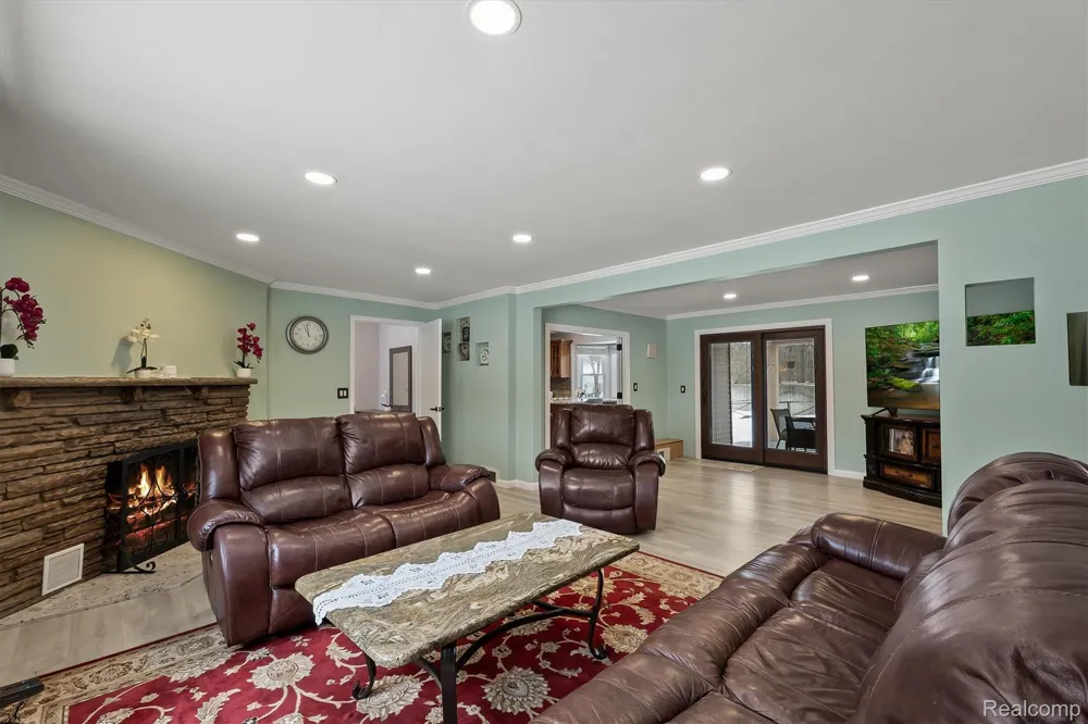 15500 Millar Road Clinton Charter Township, MI 48036