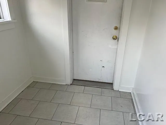 402 S Winter Street Adrian City, MI 49221