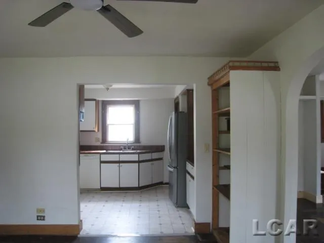 524 Ormsby Street Adrian City, MI 49221